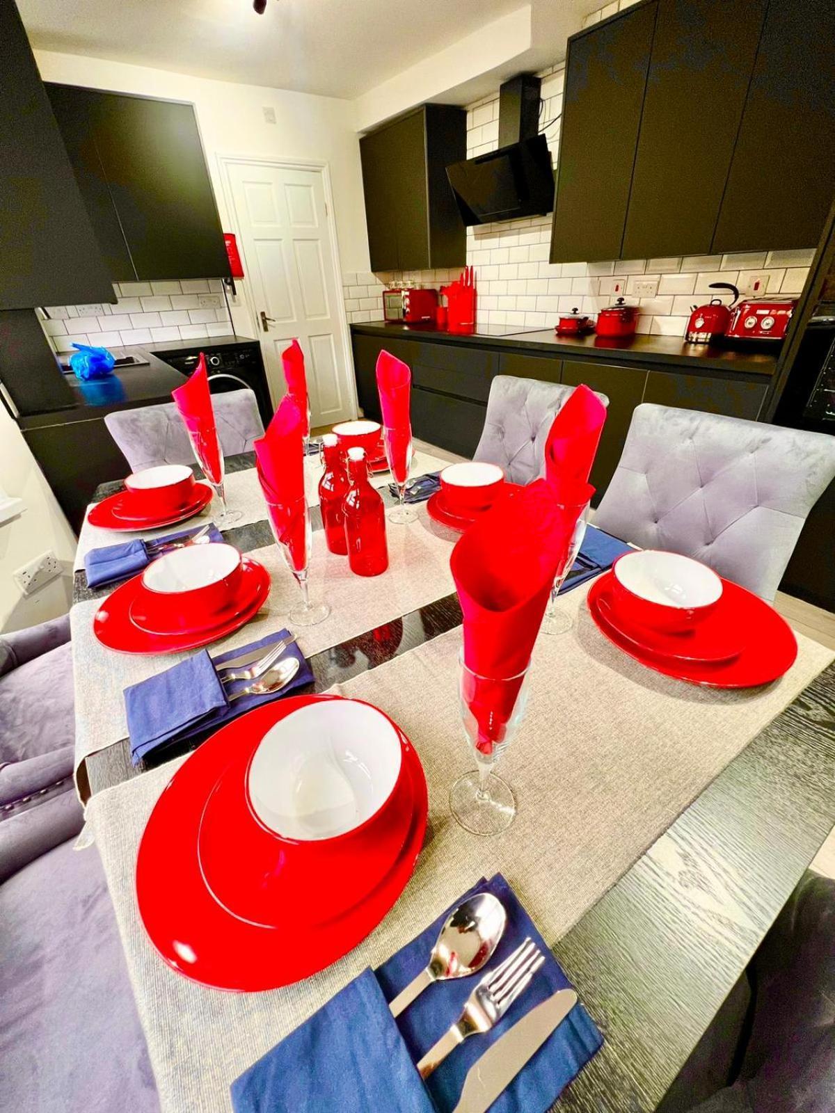 ロンドン Stratford City - Luxe House With Gardenヴィラ エクステリア 写真