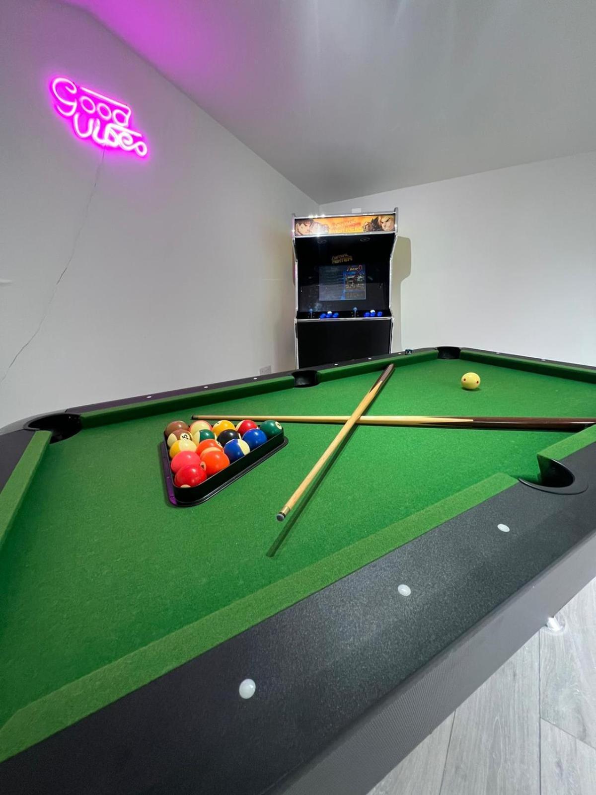ロンドン Stratford City - Luxe House With Gardenヴィラ エクステリア 写真