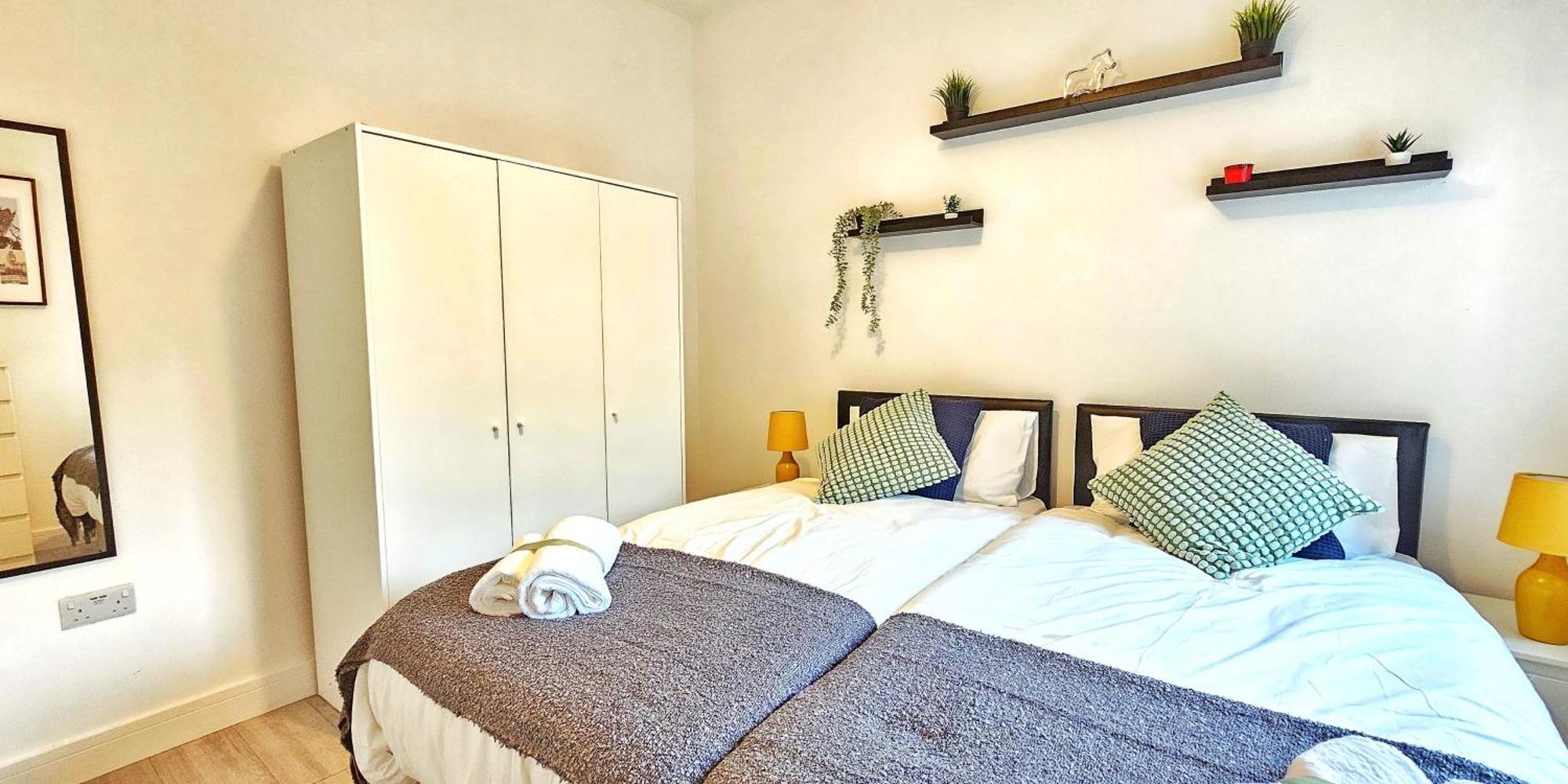 ロンドン Stratford City - Luxe House With Gardenヴィラ エクステリア 写真